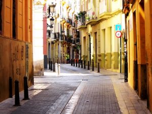 24 hours in Valencia is all it took for me to fall in love with the city. Click to read my travel story about an enchanting day in this beautiful Spanish city. | https://egypt-visit.biz