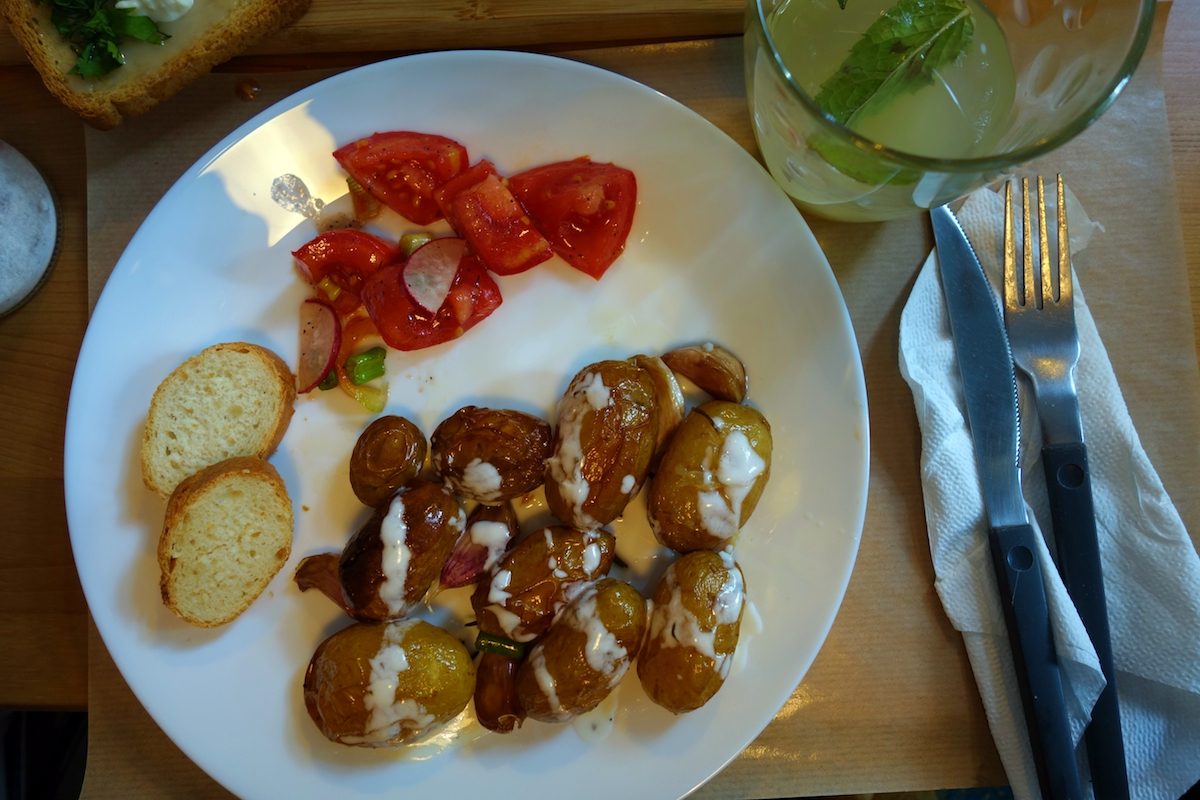 Wondering what to eat in Bucharest and where to eat it? Check out the Romanian Food Guide to learn which are the best restaurants in Bucharest! 
