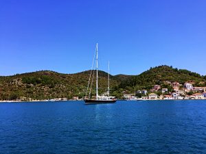 If you're looking to for an amazing experience sailing Greece, look no further than A Dot in the Blue - the best company for sailing the greek islands! | https://egypt-visit.biz